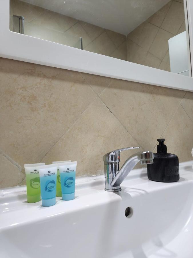 Hotel H7 Tlv Tel Aviv Esterno foto
