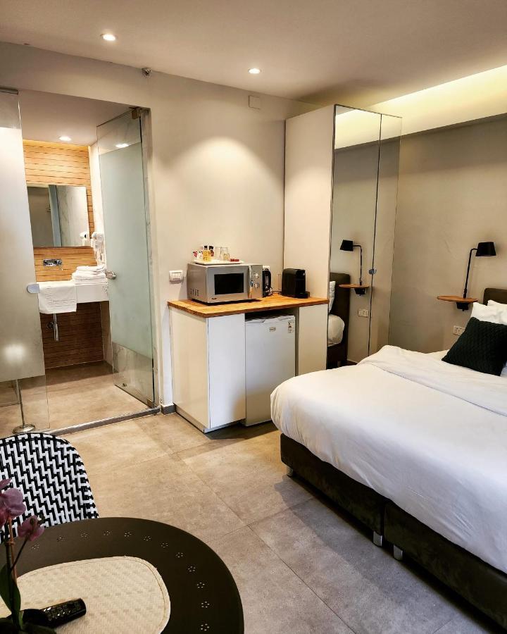 Hotel H7 Tlv Tel Aviv Esterno foto